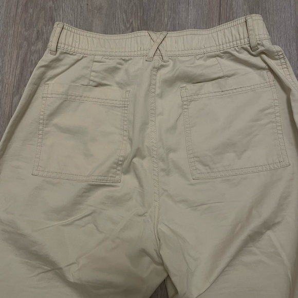 Abercrombie & Fitch Curve Love Relaxed Cargo Pants - Picture 4 of 4